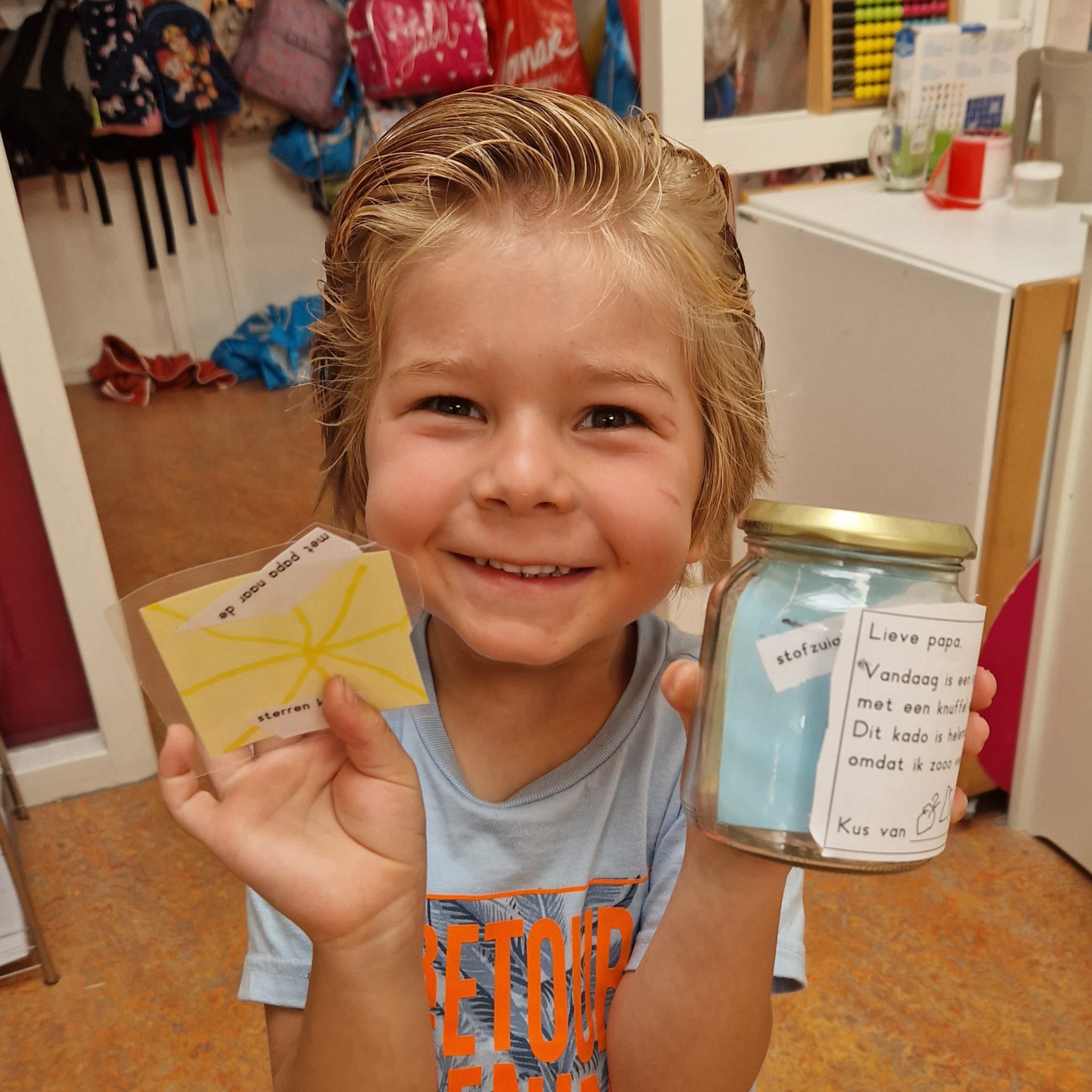 Fijne vaderdag van de kinderen van de familieschool! 😎