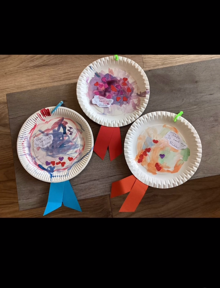 Fijne vaderdag van de kinderen van de Familieschool! 🤩