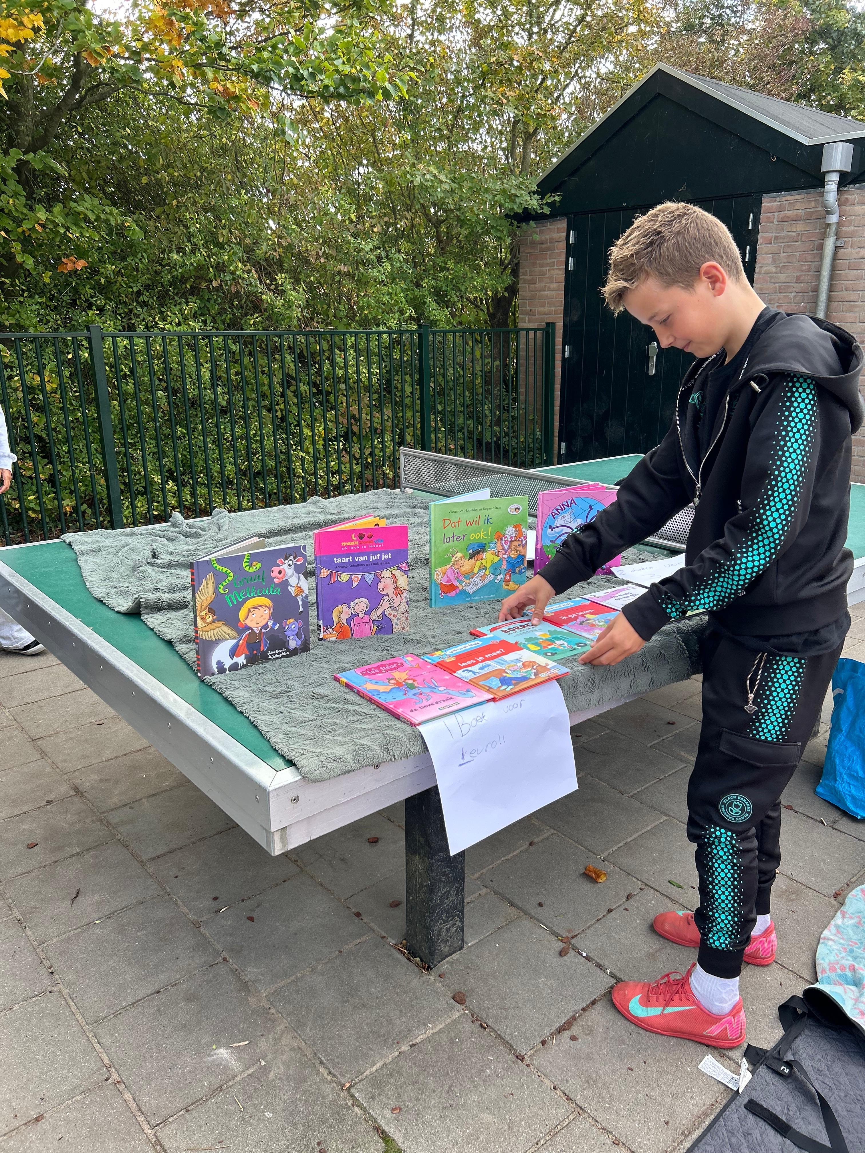 Boekenmarkt op de Familieschool! 📚✨